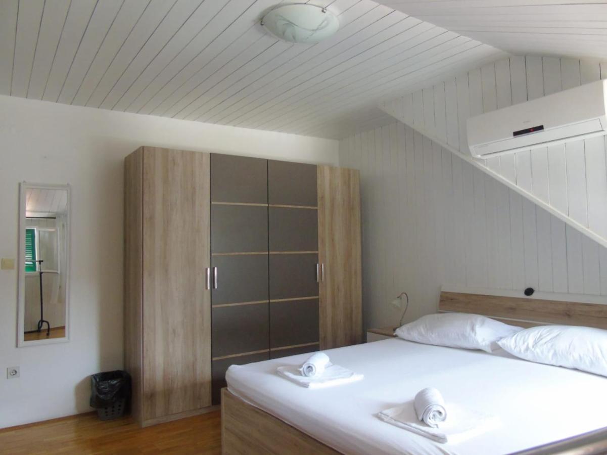 Peric Rooms Split Extérieur photo